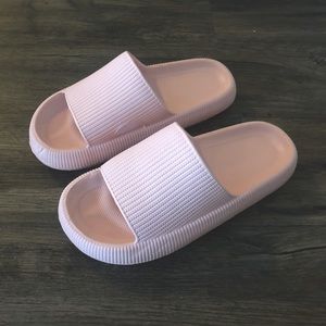 Pink PillowSlides
